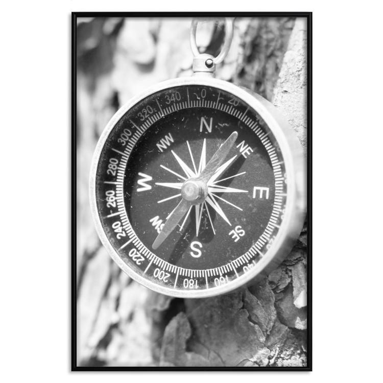 Poster Black and white compass - rocks and a compass pointing the right direction