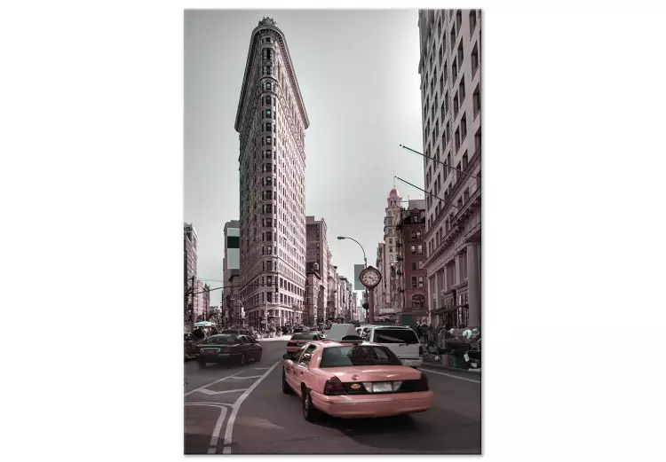 Flatiron Building in New York - street and architecture photo