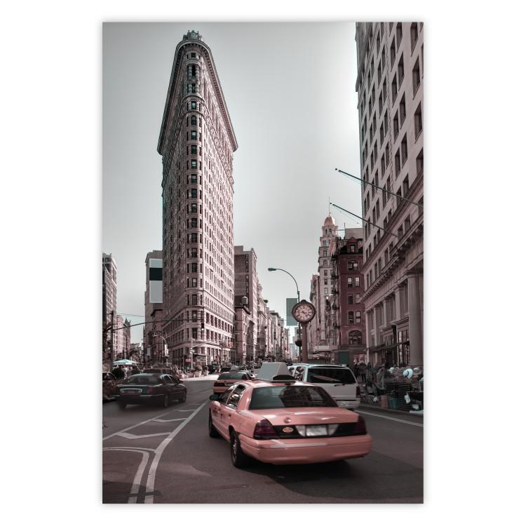 Poster Urban Traffic - New York City architecture against backdrop of cars