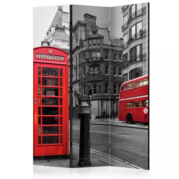 Room Divider Icons of London (3-piece) - English street with architecture backdrop