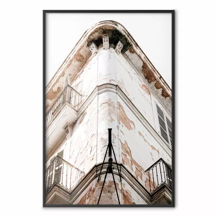 Southern Corner - building architecture with a weathered bright wall