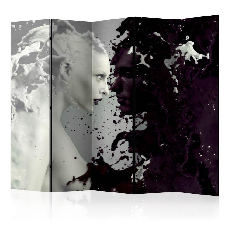 Room Divider Black and White Faces II (5-piece) - couple in contrasting abstraction