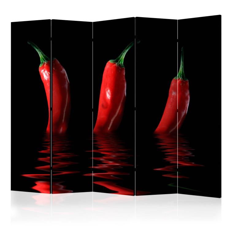 Room Divider Chili Pepper II (5-piece) - three fiery vegetables on water background