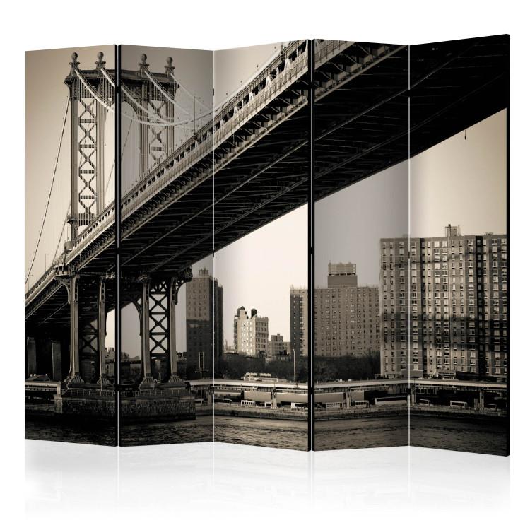 Room Divider Manhattan Bridge, New York II - bridge architecture in sepia color