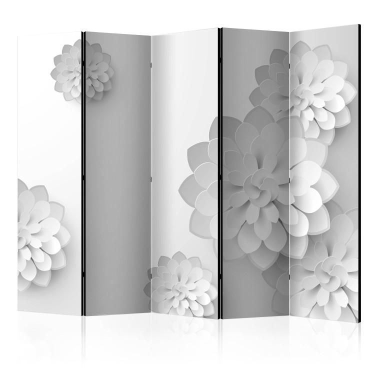 Room Divider White Garden II - composition of white flowers with 3D illusion on a light background