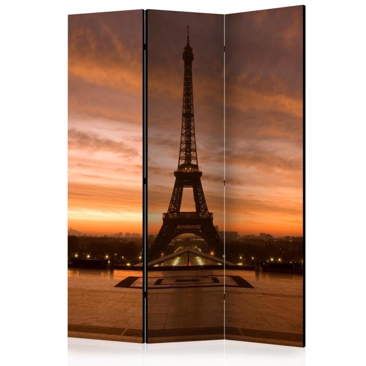 Room Divider Eiffel Tower at Dawn - landscape scenery of sunrise in Paris
