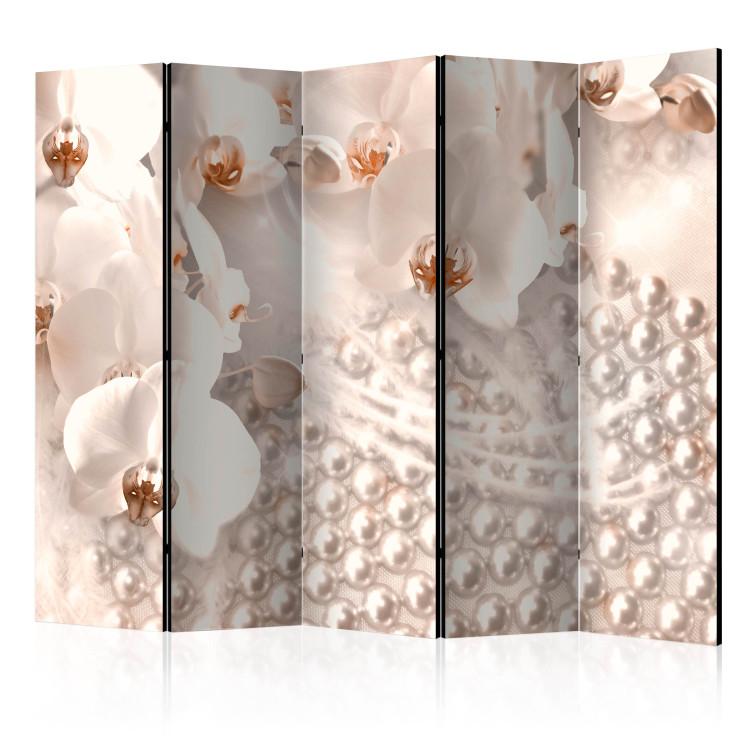 Room Divider Treasures of Elegance II - lily flowers in a bright composition with 3D imitation