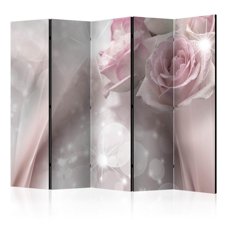 Room Divider Dewy Roses II - pink roses on a fanciful luxury background