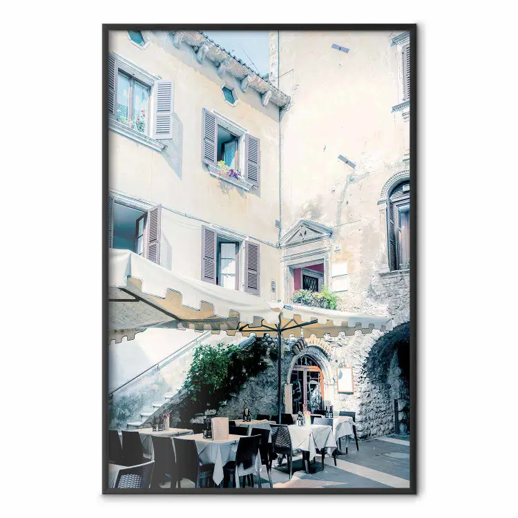 Italian Restaurant - charming architecture of a majestic city