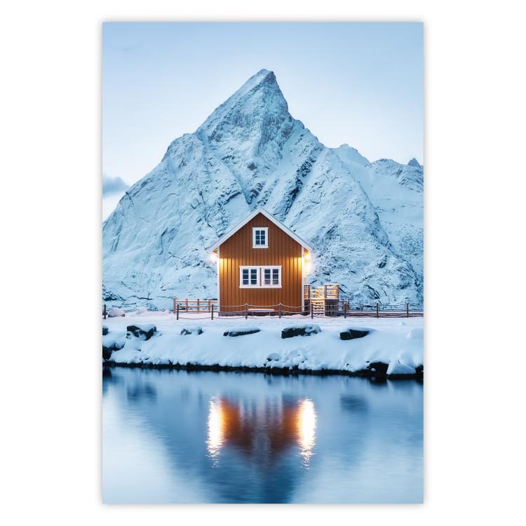 Poster Cottage in Norway - majestic winter landscape of a cottage against mountains