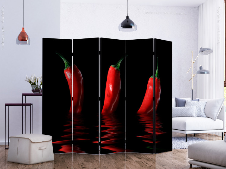 Room Divider Screen Chili Pepper II (5-piece) - three fiery vegetables on water background 133310 additionalImage 2
