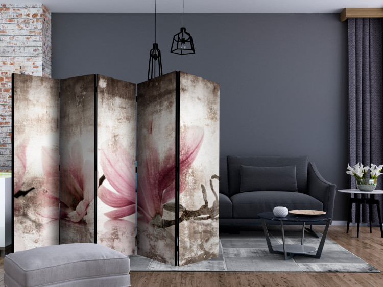 Room Divider Vintage Magnolias II (5-piece) - pink flowers and uneven background 134310 additionalImage 4