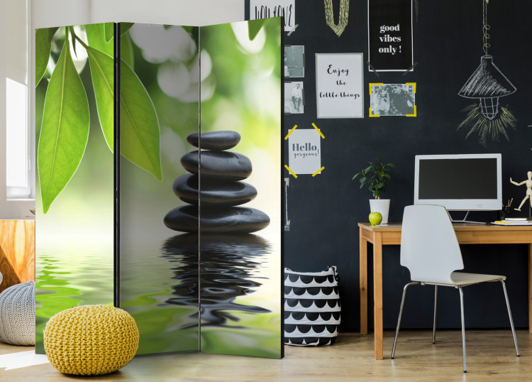 Folding Screen Tranquility - dark Zen-style stones against green bamboo leaves 97340 additionalImage 4