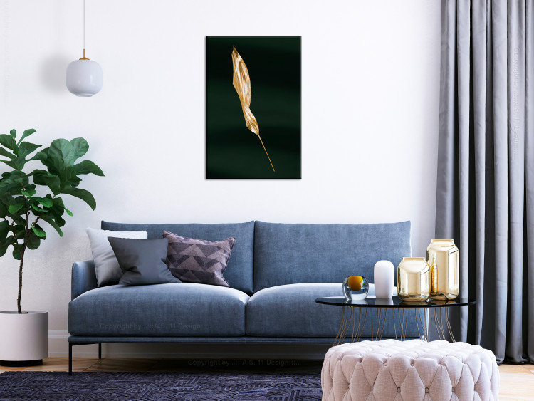 Canvas Print Gold bent leaf- Botanical theme on the background of green 135580 additionalImage 3