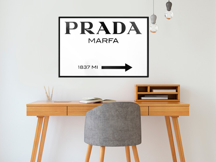 Poster Prada Marfa - black and white simple composition with texts and an arrow 116801 additionalImage 5
