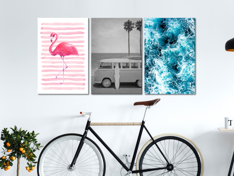 Canvas Miami symbols - flamingo, old car - van, surfboard and ocean 117101 additionalImage 3