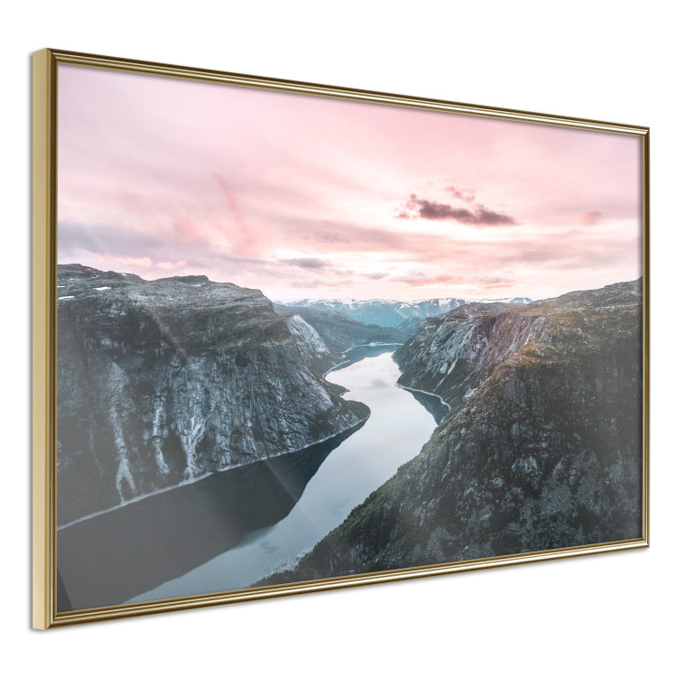 Wall Poster Lake Ringedalsvatnet - majestic landscape of mountains and pink sky 117621 additionalImage 14