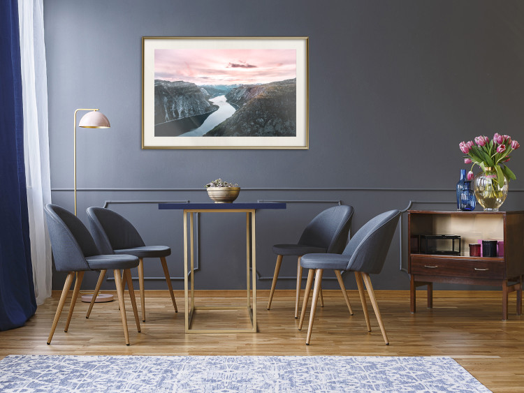 Wall Poster Lake Ringedalsvatnet - majestic landscape of mountains and pink sky 117621 additionalImage 21