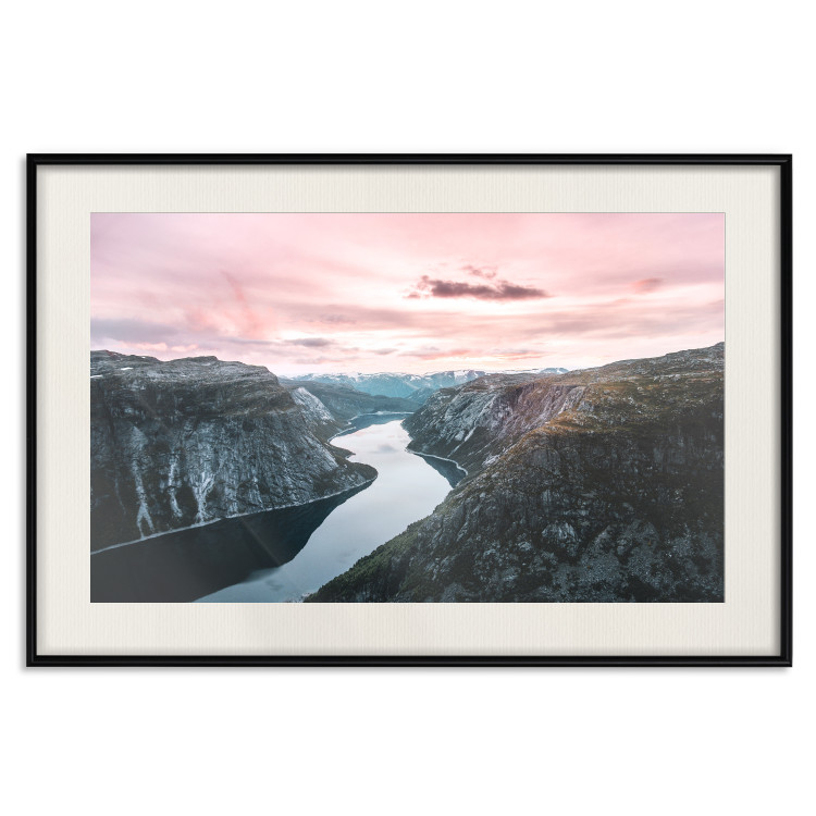 Wall Poster Lake Ringedalsvatnet - majestic landscape of mountains and pink sky 117621 additionalImage 18