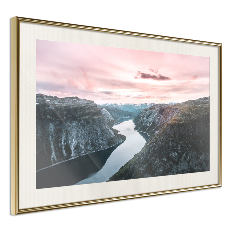 Wall Poster Lake Ringedalsvatnet - majestic landscape of mountains and pink sky 117621 additionalImage 2