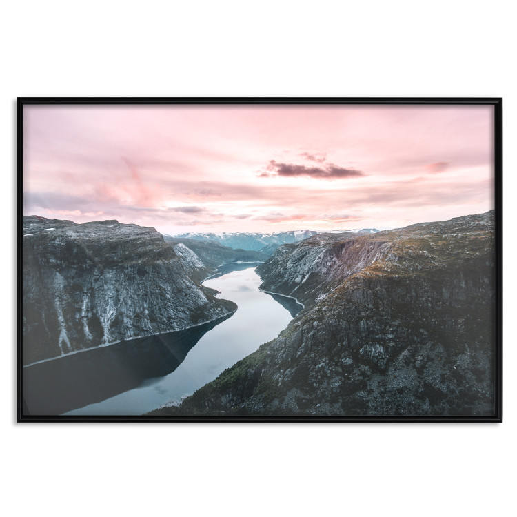 Wall Poster Lake Ringedalsvatnet - majestic landscape of mountains and pink sky 117621 additionalImage 24