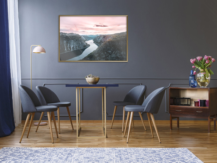 Wall Poster Lake Ringedalsvatnet - majestic landscape of mountains and pink sky 117621 additionalImage 5