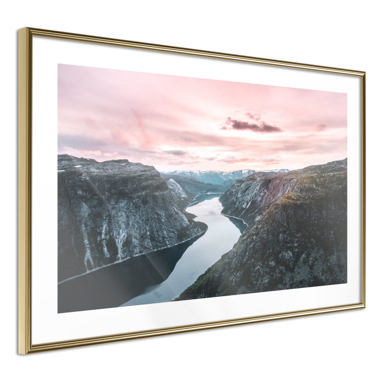 Wall Poster Lake Ringedalsvatnet - majestic landscape of mountains and pink sky 117621 additionalImage 8