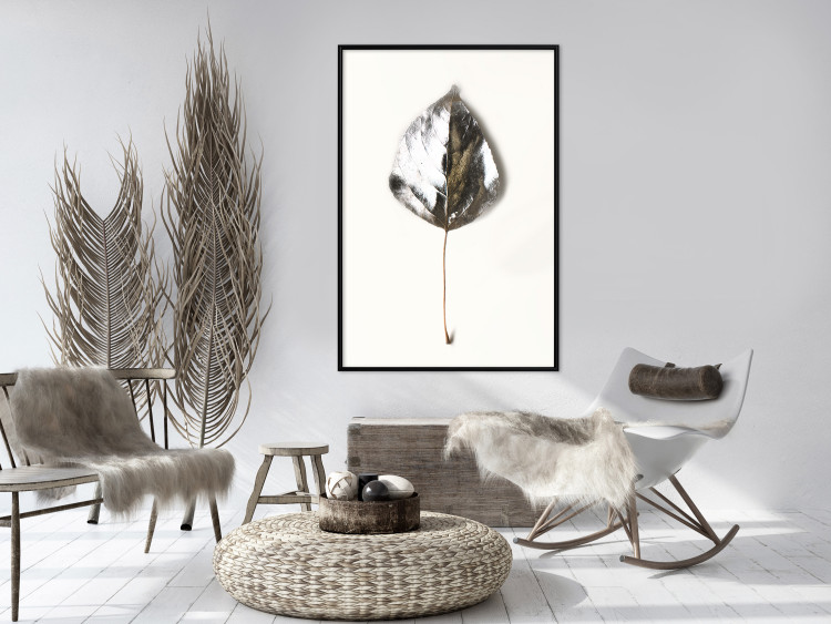 Wall Poster Winter Jewel - leaf from a plant covered in silver lying on white background 124951 additionalImage 3
