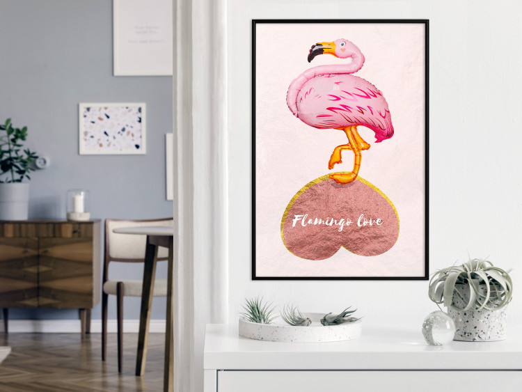 Poster Lovestruck Flamingo - pink bird and English text on a pastel background 125451 additionalImage 3