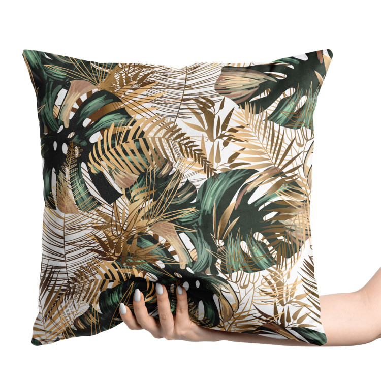 Decorative Velor Pillow Contrasting leaves - plant motif in shades of green and gold 147251 additionalImage 2