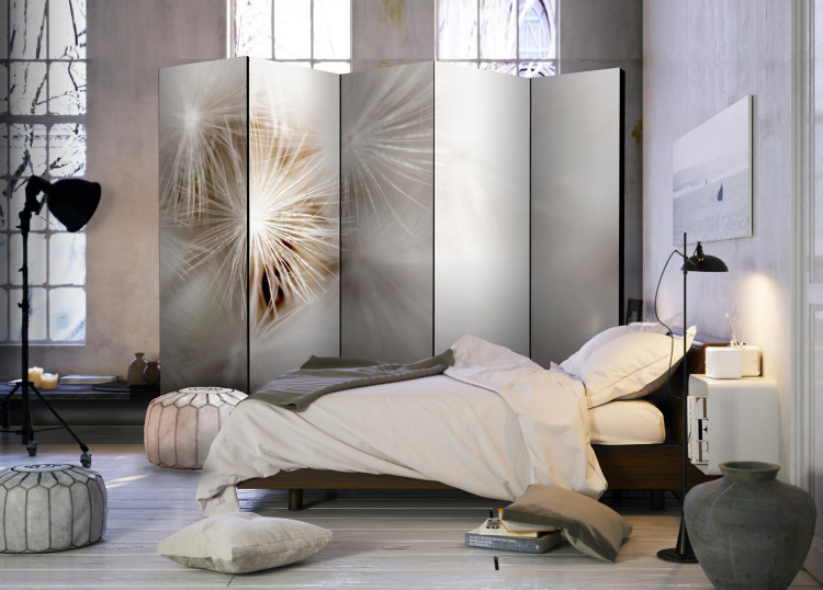 Room Divider Subtlety II - romantic dandelion flowers in the glow of a white background 95551 additionalImage 4