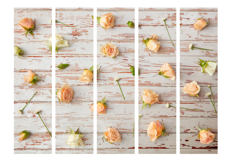 Room Divider Wood and Roses II (5-piece) - composition with flowers on a board background 133471 additionalImage 3