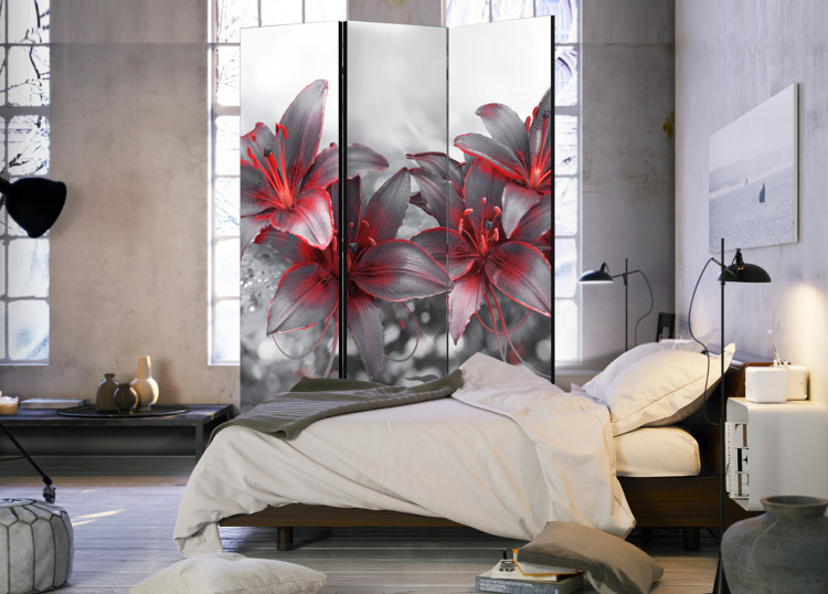 Room Divider Screen Shadow of Passion - lily flower with a colorful detail on a crystalline background 95371 additionalImage 4