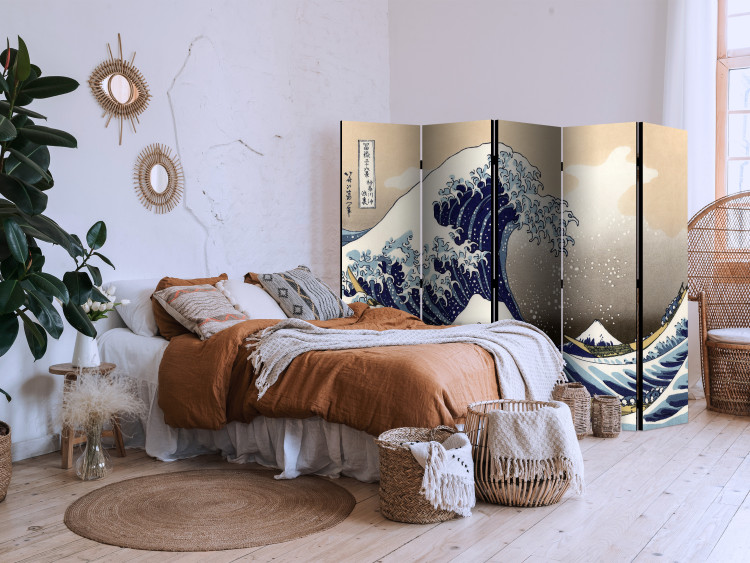Folding Screen The Great Wave off Kanagawa II (5-piece) - sea in an oriental style 134291 additionalImage 2