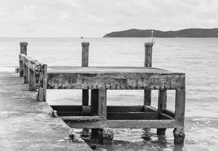 Canvas Whispers of the Sea (1-part) - Black and White Water and Wooden Bridge 114902 additionalImage 4
