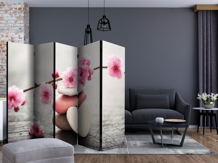 Room Divider Screen Blooming Trinket II (5-piece) - flowers and stones in Zen style 134322 additionalImage 4