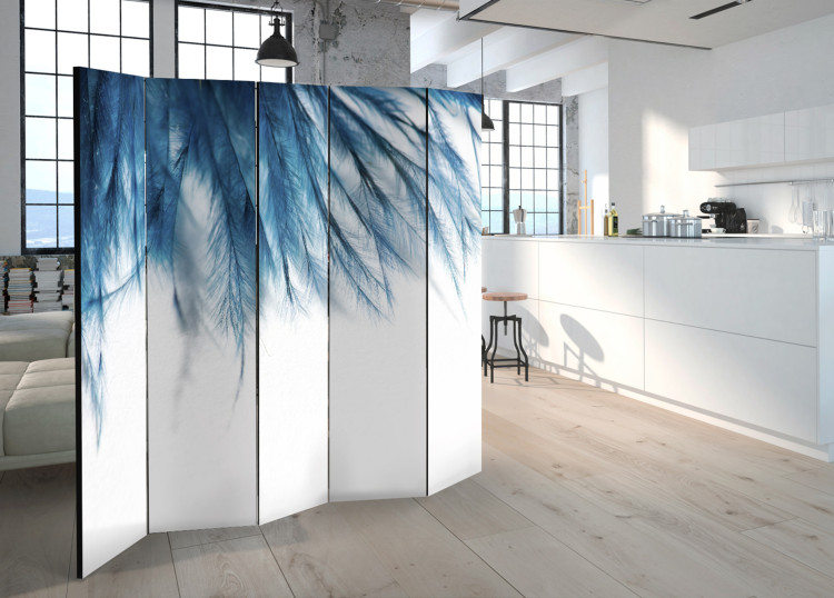 Room Separator Sapphire Feathers II - romantic blue feathers on light white background 97422 additionalImage 4