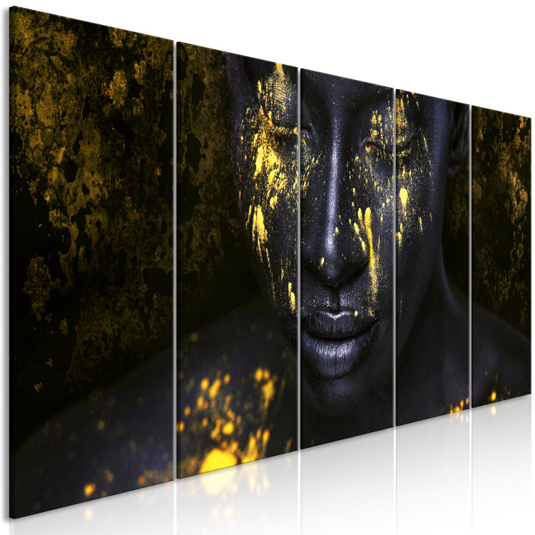 Canvas Bathed in Gold (5-piece) Narrow - glamorous woman's face 129852 additionalImage 2