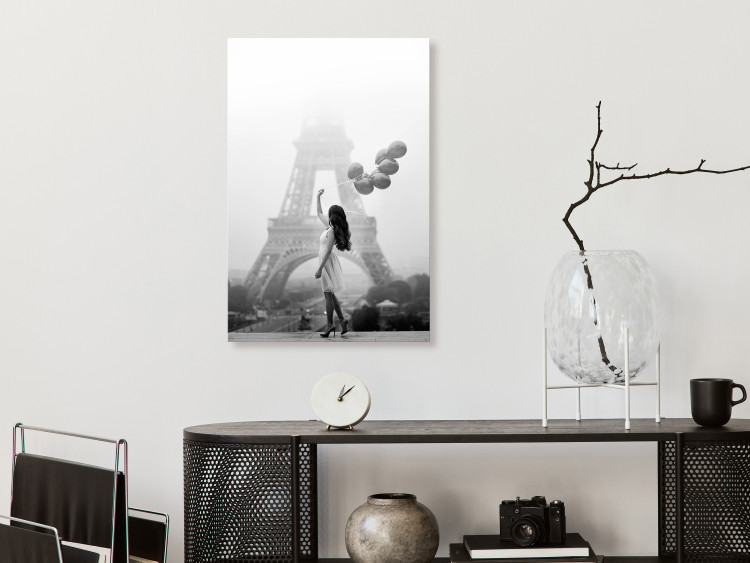 Canvas Stroll in the Wind (1-piece) Vertical - woman in Paris and balloons 132252 additionalImage 3