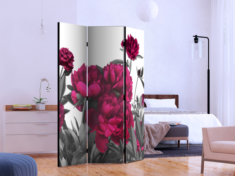 Room Separator Luxuriant meadow (3-piece) - pink peonies and meadow in shades of gray 132652 additionalImage 2