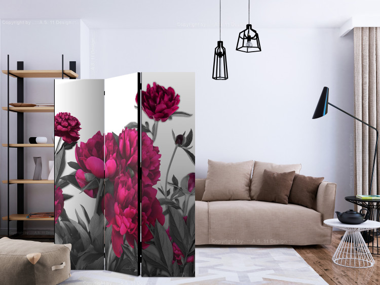 Room Separator Luxuriant meadow (3-piece) - pink peonies and meadow in shades of gray 132652 additionalImage 4