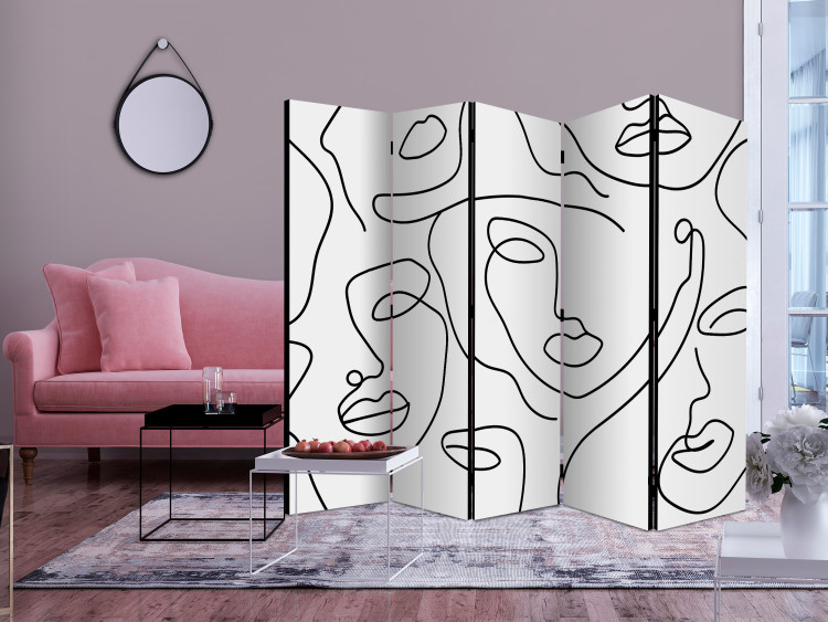 Room Divider Screen Girls' Night Out II (5-piece) - Black and white abstraction in faces 136552 additionalImage 4