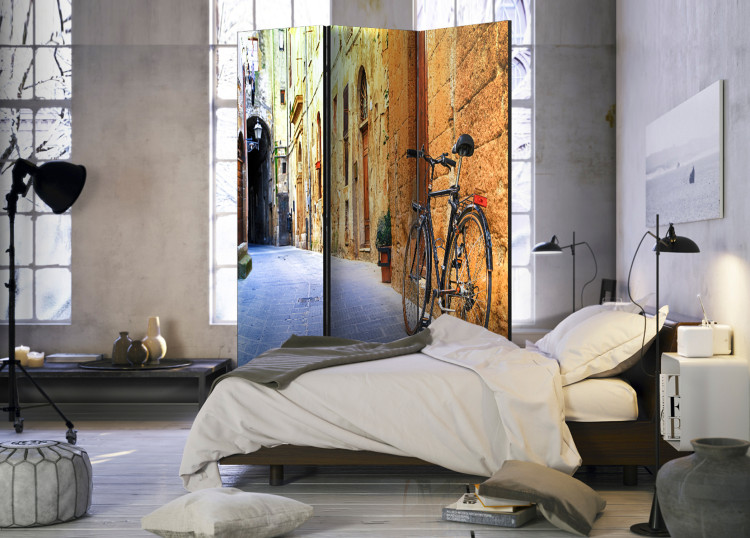 Room Divider Screen Italian Holidays - black bicycle against the backdrop of Italian city architecture 95272 additionalImage 2