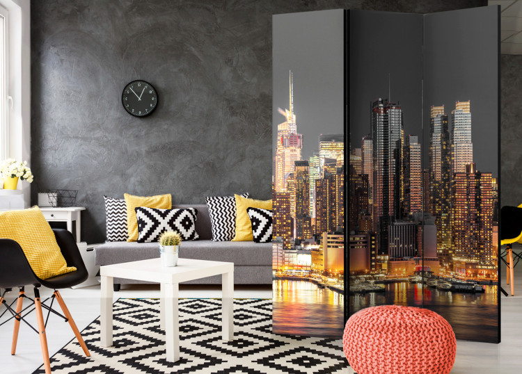 Folding Screen New York at Dusk - skyline of glowing New York City architecture 95582 additionalImage 4