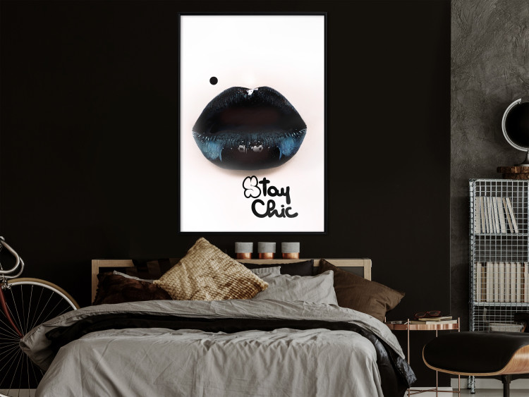 Poster Stay Chic - shiny lips and English text on a white background 130792 additionalImage 4
