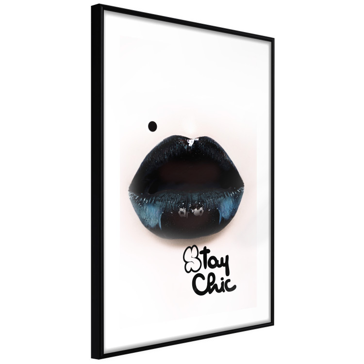 Poster Stay Chic - shiny lips and English text on a white background 130792 additionalImage 8