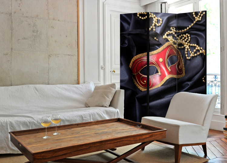 Folding Screen Carnival - Venetian mask next to golden jewels on black fabric 95313 additionalImage 4