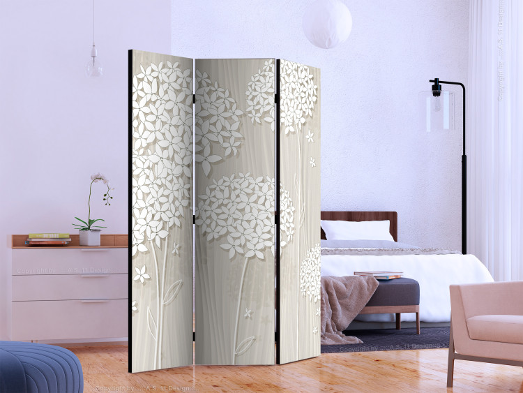Room Separator Creamy Filigree (3-piece) - beige composition with white flowers 133133 additionalImage 2