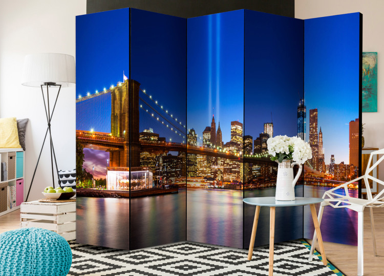 Room Separator Blue New York II - nighttime city architecture with a view of the bridge 95233 additionalImage 4