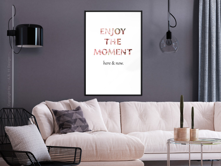 Poster Enjoy the Moment - English text with a pink motif on a white background 122943 additionalImage 4